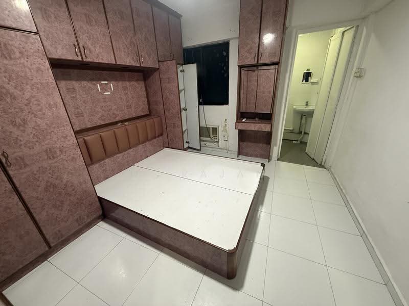 303 Jurong East Street 32, 303 Jurong East Street 32, Boon Lay / Jurong / Tuas, 2 Bedrooms, 733 sqft, HDB Flat For Sale, by G. Rajan, 500141031 - Bedroom - PropertyGuru.com.sg