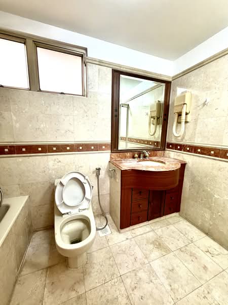 Regent Park, 26 Jalan Lempeng, 2 Bedrooms, 807 sqft, Condominium For Rent, by Robin Chan, 500141042 - Bathroom - PropertyGuru.com.sg
