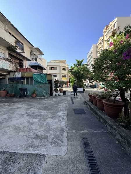 Geylang lorong 20, Geylang Lorong 20, 2,433 sqft, Shop / Shophouse For Sale, by Jacqueline Lee 李瑞玲, 500141062 - Exterior - CommercialGuru.com.sg