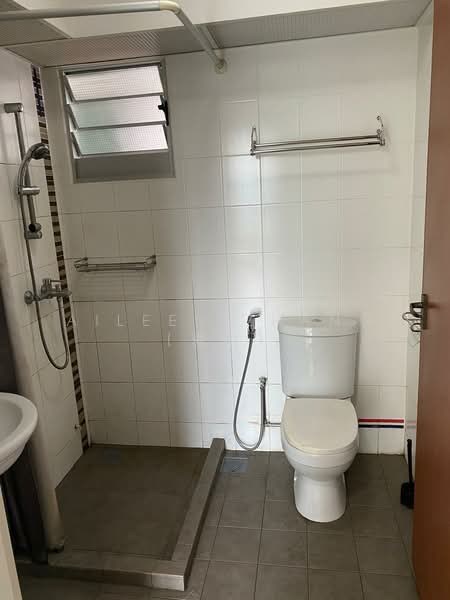 615B Edgefield Plains, 615B Edgefield Plains, 3 Bedrooms, 990 sqft, HDB Flat For Rent, by Aileen Zhang (爱琳), 500141081 - Bathroom - PropertyGuru.com.sg