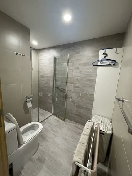 Sea Horizon, 1 Pasir Ris Rise, 4 Bedrooms, 1,604 sqft, Executive Condominium For Sale, by Josephine Lie, 500141085 - Bathroom - PropertyGuru.com.sg