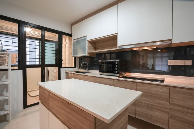 933A Hougang Avenue 9, 933A Hougang Avenue 9, 3 Bedrooms, 990 sqft, HDB Flat For Sale, by Simeon Tan, 500141110 - Kitchen - PropertyGuru.com.sg