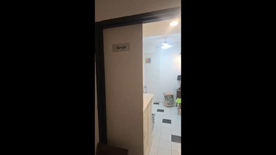 Lucky Plaza, 304 Orchard Road, Orchard / River Valley, 4 Bedrooms, 829 sqft, Apartment For Sale, by Patrick Tan, 500141119 - PropertyGuru.com.sg