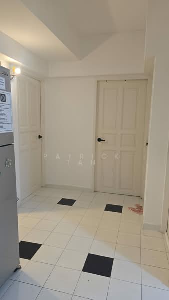 Lucky Plaza, 304 Orchard Road, Orchard / River Valley, 4 Bedrooms, 829 sqft, Apartment For Sale, by Patrick Tan, 500141119 - Interior - PropertyGuru.com.sg