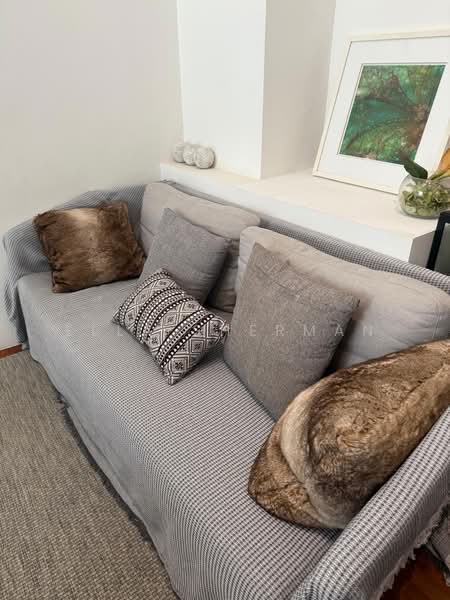 Pollen & Bleu, 17 Farrer Drive, 2 Bedrooms, 1,163 sqft, Condominium For Sale, by Ella Sherman, 500141130 - Living Room - PropertyGuru.com.sg