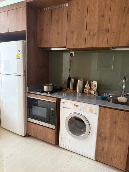 Pollen & Bleu, 17 Farrer Drive, 2 Bedrooms, 1,163 sqft, Condominium For Sale, by Ella Sherman, 500141130 - Kitchen - PropertyGuru.com.sg