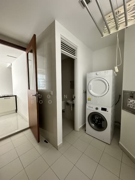 Saint Thomas Suites, , 4 Bedrooms, 2,013 sqft, Condominium For Rent, by Eugene Ow Boon Teck, 500141160 - Yard - PropertyGuru.com.sg