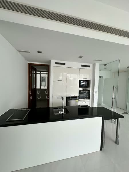Saint Thomas Suites, , 4 Bedrooms, 2,013 sqft, Condominium For Rent, by Eugene Ow Boon Teck, 500141160 - Dry Kitchen - PropertyGuru.com.sg
