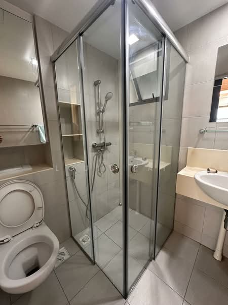 Pinnacle @ Duxton, 1A Cantonment Road, 3 Bedrooms, 1,130 sqft, HDB Flat For Rent, by Louis Tay, 500141184 - Bathroom - PropertyGuru.com.sg