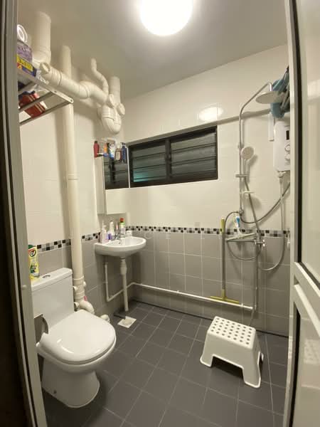 640 Rowell Road, 640 Rowell Road, 2 Bedrooms, 797 sqft, HDB Flat For Sale, by Janice Lim, 500141193 - Bathroom - PropertyGuru.com.sg