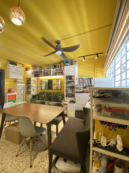 640 Rowell Road, 640 Rowell Road, 2 Bedrooms, 797 sqft, HDB Flat For Sale, by Janice Lim, 500141193 - Living Room - PropertyGuru.com.sg