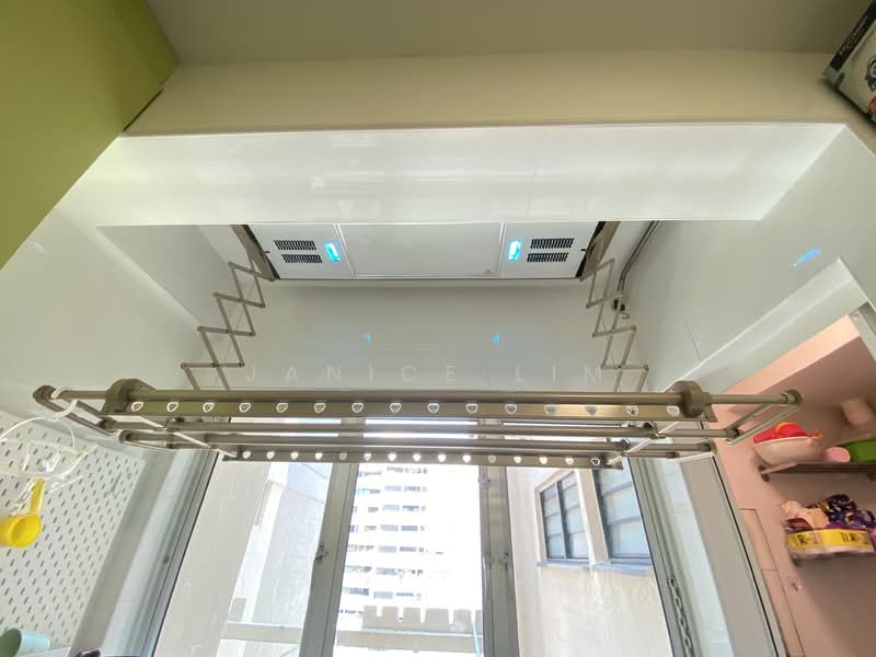 640 Rowell Road, 640 Rowell Road, 2 Bedrooms, 797 sqft, HDB Flat For Sale, by Janice Lim, 500141193 - Balcony - PropertyGuru.com.sg