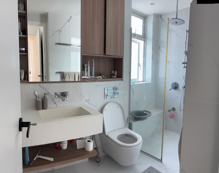 The Metropolitan Condominium, 6 Alexandra View, 2 Bedrooms, 1,033 sqft, Condominium For Sale, by Jeron Lee, 500141197 - Bathroom - PropertyGuru.com.sg