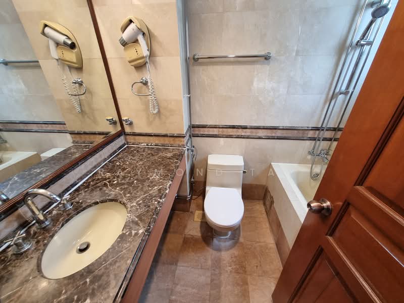 Gold Palm Mansions, 139 Lorong K Telok Kurau, 2 Bedrooms, 1,033 sqft, Apartment For Rent, by Raymond Tay, 500141198 - Bathroom - PropertyGuru.com.sg