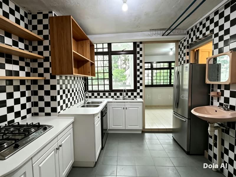 13 Lorong 7 Toa Payoh, 13 Lorong 7 Toa Payoh, 2 Bedrooms, 710 sqft, HDB Flat For Sale, by Kingsley Zheng 鄭鈞鴻, 500141224 - Kitchen - PropertyGuru.com.sg