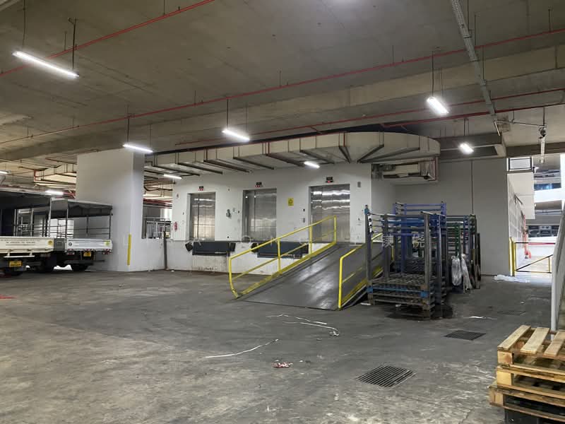 West Connect Building, 10 Buroh Street, 1,755 sqft, Factory / Workshop (B2) For Rent, by Lisa Ong 王镁侥, 500141225 - Exterior - CommercialGuru.com.sg