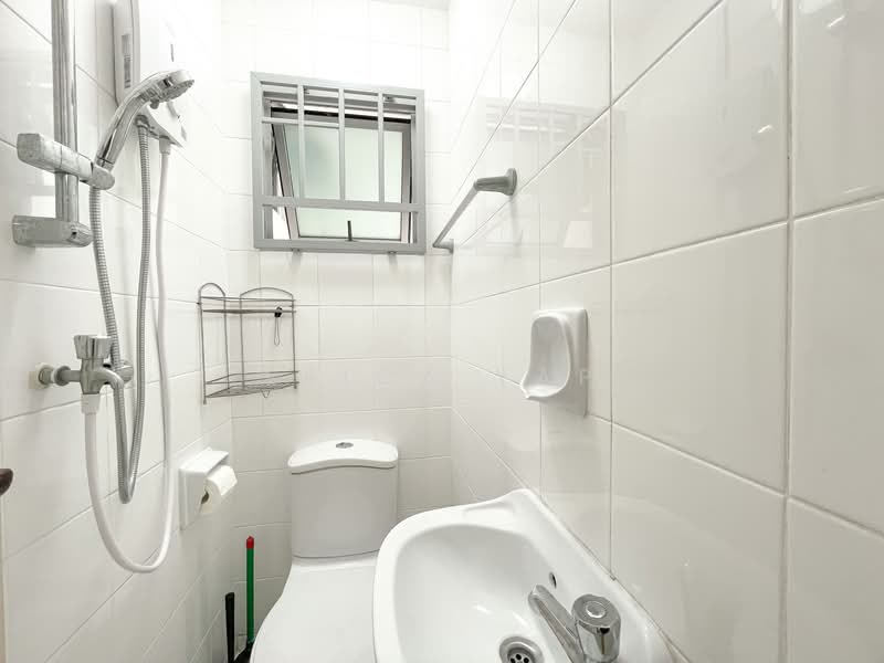 Bishan Loft, 31 Bishan Street 11, Room Rental, 100 sqft, Condominium For Rent, by Erica Yap, 500141238 - Bathroom - PropertyGuru.com.sg