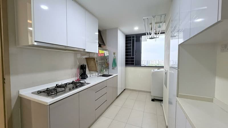 Wandervale, 351 Choa Chu Kang Avenue 3, Room Rental, 120 sqft, Executive Condominium For Rent, by Ken Tan, 500141297 - Kitchen - PropertyGuru.com.sg