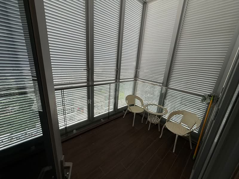 Hillvista, 1 Elizabeth Drive, 2 Bedrooms, 753 sqft, Condominium For Rent, by Marcus Tan, 500141303 - Balcony - PropertyGuru.com.sg