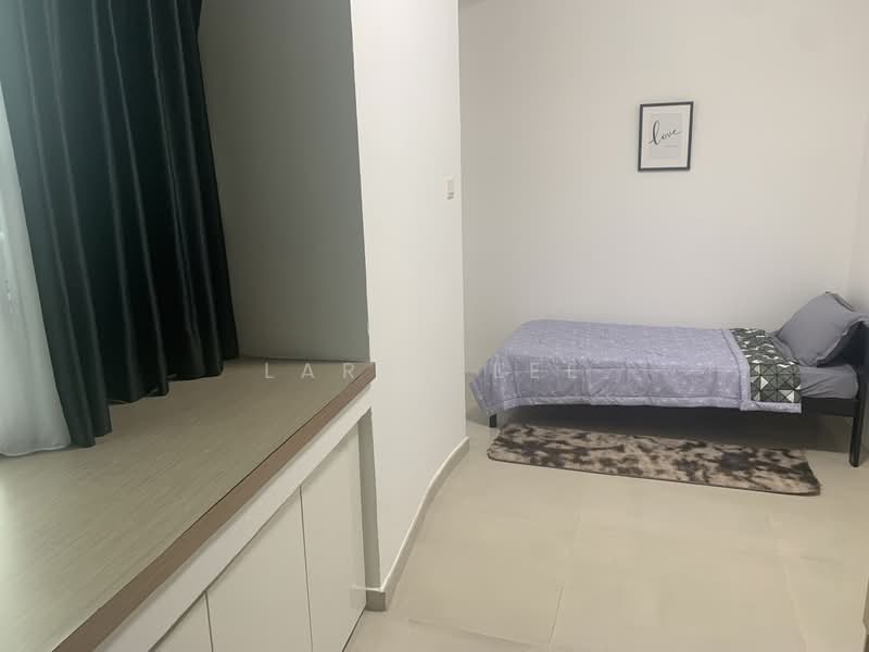Lakepoint Condo, 2 Lakepoint Drive, Room Rental, 150 sqft, Condominium For Rent, by Larry Lee, 500141307 - Bedroom - PropertyGuru.com.sg