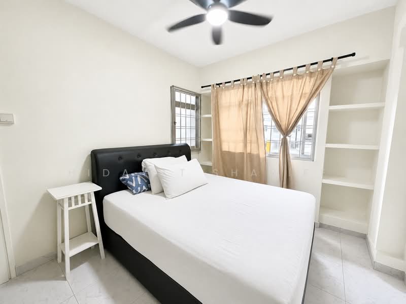124C Rivervale Drive, 124C Rivervale Drive, 3 Bedrooms, 969 sqft, HDB Flat For Sale, by Hidayat Shariff, 500141327 - Bedroom - PropertyGuru.com.sg