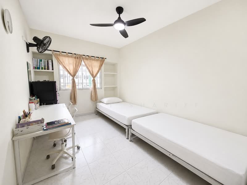 124C Rivervale Drive, 124C Rivervale Drive, 3 Bedrooms, 969 sqft, HDB Flat For Sale, by Hidayat Shariff, 500141327 - Bedroom - PropertyGuru.com.sg