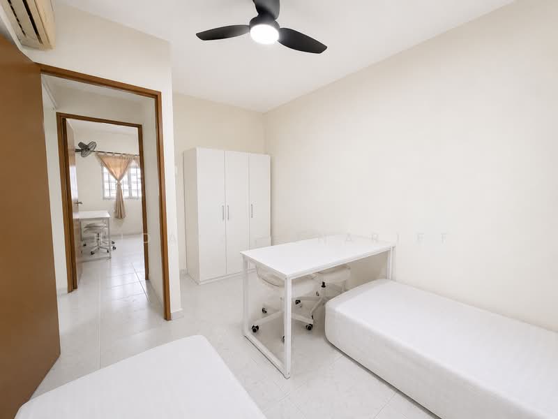 124C Rivervale Drive, 124C Rivervale Drive, 3 Bedrooms, 969 sqft, HDB Flat For Sale, by Hidayat Shariff, 500141327 - Bedroom - PropertyGuru.com.sg