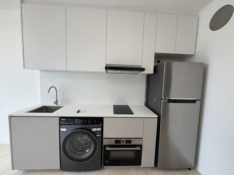 The Urbanite, 29 Hertford Road, 2 Bedrooms, 657 sqft, Condominium For Rent, by Winston Lim, 500141331 - Kitchen - PropertyGuru.com.sg