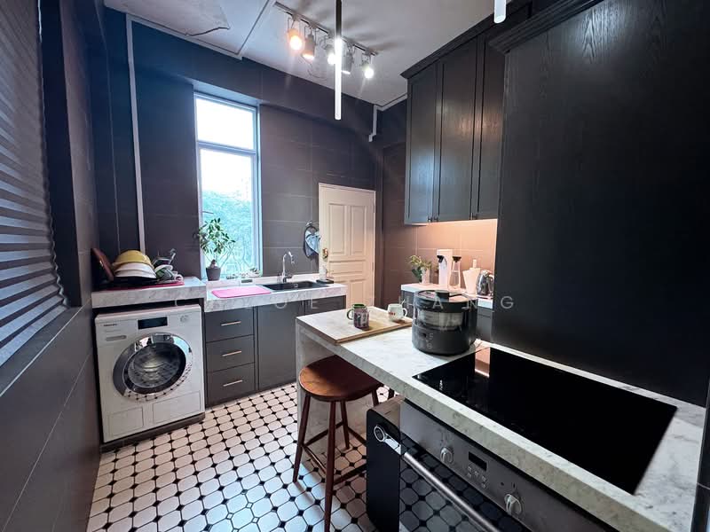 Freehold Residential Conservation Shophouse in Katong, , 3 Bedrooms, 1,184 sqft, Walk-up Apartment For Sale, by Chloe Zhang, 500141340 - Kitchen - PropertyGuru.com.sg