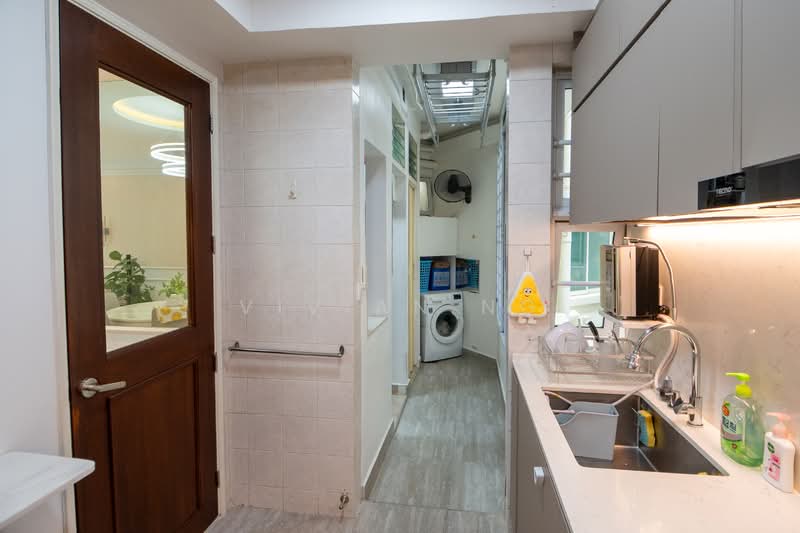 Sunrise Gardens, 51 Sunrise Gardens, 3 Bedrooms, 1,400 sqft, Condominium For Rent, by Vivian Ng, 500141356 - Kitchen - PropertyGuru.com.sg