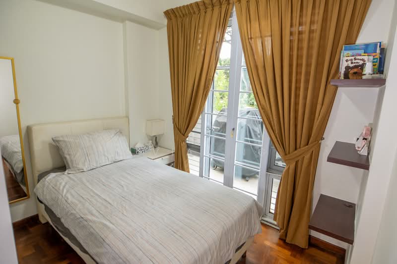 Sunrise Gardens, 51 Sunrise Gardens, 3 Bedrooms, 1,400 sqft, Condominium For Rent, by Vivian Ng, 500141356 - Bedroom #2 - PropertyGuru.com.sg