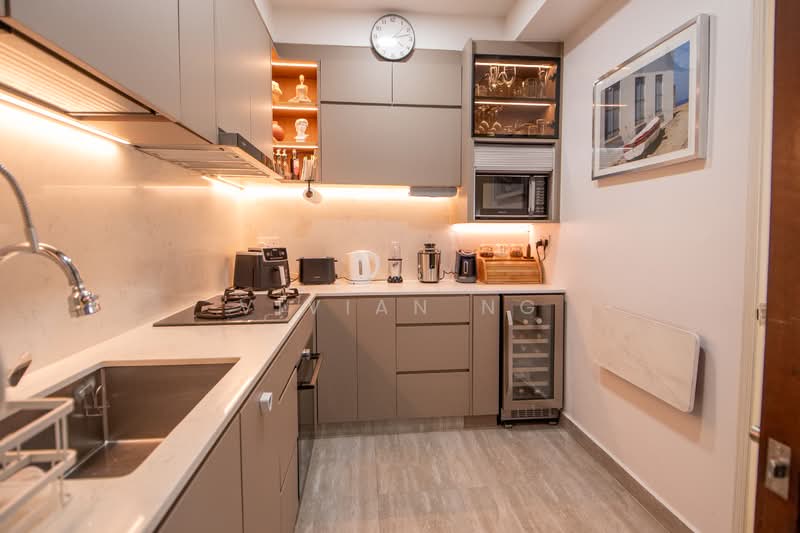 Sunrise Gardens, 51 Sunrise Gardens, 3 Bedrooms, 1,400 sqft, Condominium For Rent, by Vivian Ng, 500141356 - Kitchen - PropertyGuru.com.sg