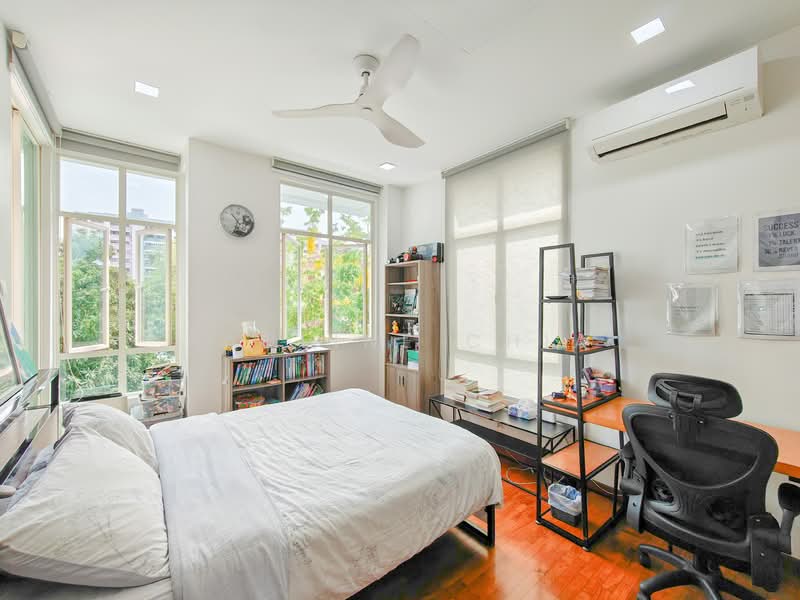 $Condo PSF‼️ 🌟5 Beds 5 Baths |🏡 Move-In Ready!!! Call ☎️ 9111-9499, Woodgrove View, Admiralty / Woodlands, 5 Bedrooms, 3,225 sqft, Corner Terrace For Sale, by Pauline Chia, 500141357 - Bedroom - PropertyGuru.com.sg