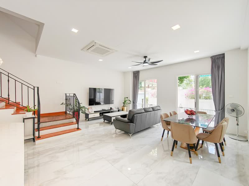 $Condo PSF‼️ 🌟5 Beds 5 Baths |🏡 Move-In Ready!!! Call ☎️ 9111-9499, Woodgrove View, 5 Bedrooms, 3,225 sqft, Corner Terrace For Sale, by Pauline Chia, 500141357 - Living Room - PropertyGuru.com.sg