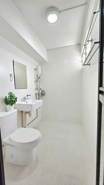 51 Lengkok Bahru, 51 Lengkok Bahru, 3 Bedrooms, 1,313 sqft, HDB Flat For Sale, by Michelle Teo, 500141368 - Master Bathroom - PropertyGuru.com.sg