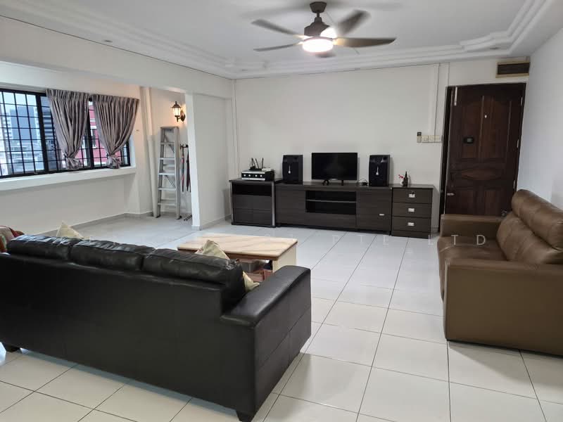 602 Elias Road, 602 Elias Road, 3 Bedrooms, 1,603 sqft, HDB Flat For Sale, by Irene, 500141373 - Living Room - PropertyGuru.com.sg
