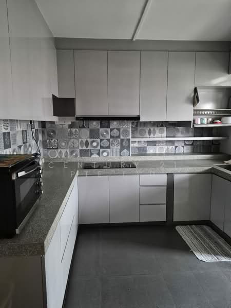 602 Elias Road, 602 Elias Road, 3 Bedrooms, 1,603 sqft, HDB Flat For Sale, by Irene, 500141373 - Kitchen - PropertyGuru.com.sg
