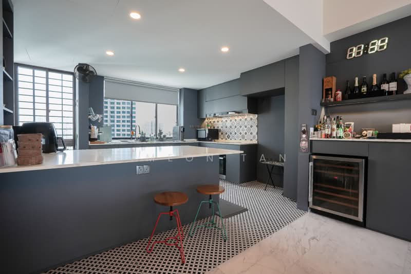 Harbour View Towers, 21 Telok Blangah Drive, 3 Bedrooms, 1,615 sqft, Condominium For Sale, by Simeon Tan, 500141379 - Kitchen - PropertyGuru.com.sg