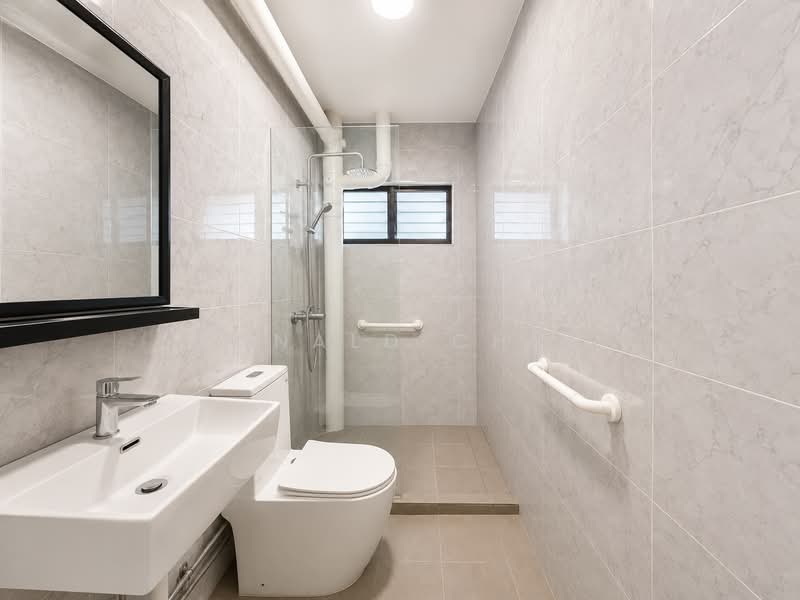 Executive Maisonette Unit For Sale! Walking Distance to Teck Whye LRT!, Teck Whye Lane, 4 Bedrooms, 1,571 sqft, HDB Flat For Sale, by Ronald Chye, 500141383 - Bathroom - PropertyGuru.com.sg