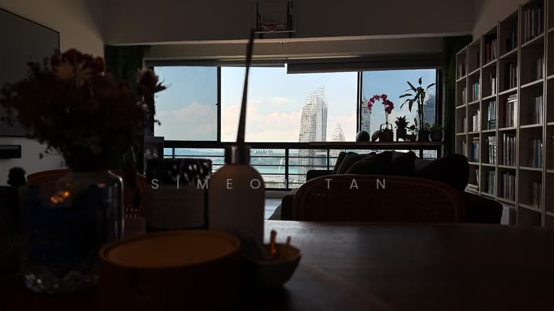Harbour View Towers, 21 Telok Blangah Drive, 2 Bedrooms, 1,615 sqft, Condominium For Rent, by Simeon Tan, 500141387 - Living Room - PropertyGuru.com.sg