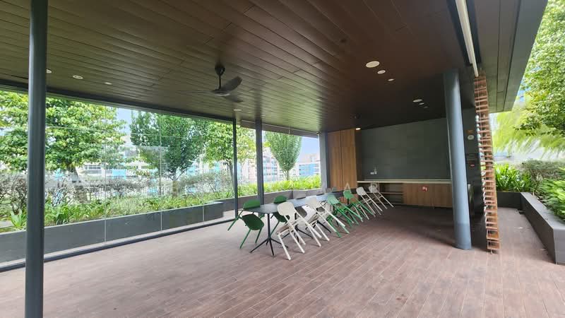 Woods Square, 12 Woodlands Square, 1,130 sqft, Office For Rent, by Erica Yap, 500141390 - Exterior - CommercialGuru.com.sg