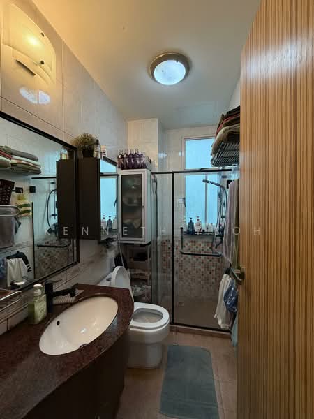 Casa Rosa, 35 Lorong Ong Lye, 3 Bedrooms, 1,550 sqft, Condominium For Sale, by Kenneth Yeoh, 500141405 - Bathroom - PropertyGuru.com.sg