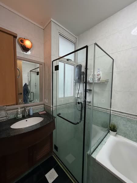 Casa Rosa, 35 Lorong Ong Lye, 3 Bedrooms, 1,550 sqft, Condominium For Sale, by Kenneth Yeoh, 500141405 - Bathroom - PropertyGuru.com.sg