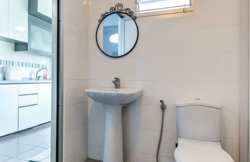 210C Punggol Place, 210C Punggol Place, 2 Bedrooms, 495 sqft, HDB Flat For Rent, by Julynn Ong, 500141410 - Bathroom - PropertyGuru.com.sg
