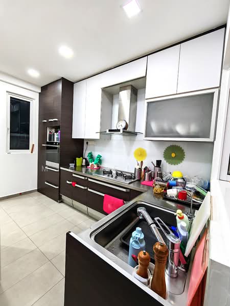 Jalan lengkok sembawang, , 5 Bedrooms, 3,500 sqft, Terraced House For Sale, by Michael Lim, 500141412 - Kitchen - PropertyGuru.com.sg