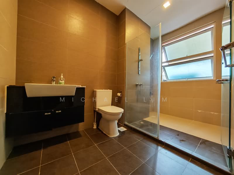 Jalan lengkok sembawang, , 5 Bedrooms, 3,500 sqft, Terraced House For Sale, by Michael Lim, 500141412 - Bathroom - PropertyGuru.com.sg