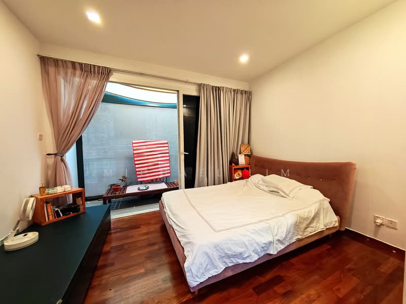 Jalan lengkok sembawang, , 5 Bedrooms, 3,500 sqft, Terraced House For Sale, by Michael Lim, 500141412 - Bedroom - PropertyGuru.com.sg