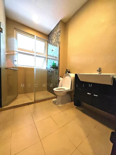 Jalan lengkok sembawang, , 5 Bedrooms, 3,500 sqft, Terraced House For Sale, by Michael Lim, 500141412 - Bathroom - PropertyGuru.com.sg