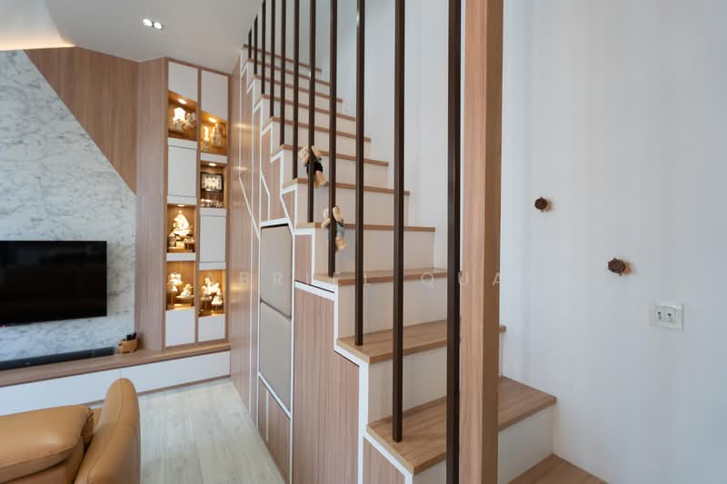 The Trilinq, Jalan Lempeng, 2 Bedrooms, 1,109 sqft, Condominium For Rent, by Gabriel Quak, 500141426 - Living Room - PropertyGuru.com.sg