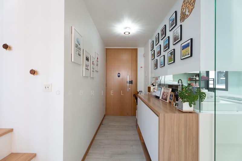 The Trilinq, Jalan Lempeng, 2 Bedrooms, 1,109 sqft, Condominium For Rent, by Gabriel Quak, 500141426 - Entrance - PropertyGuru.com.sg